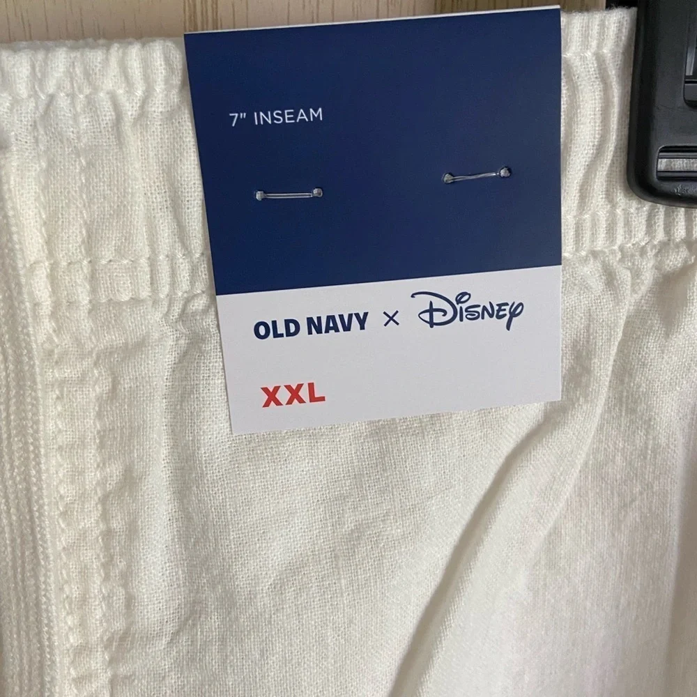 🩷 Old Navy X Disney Linen Blend Cherry Mickey Mouse Embroidered Shorts New XXL